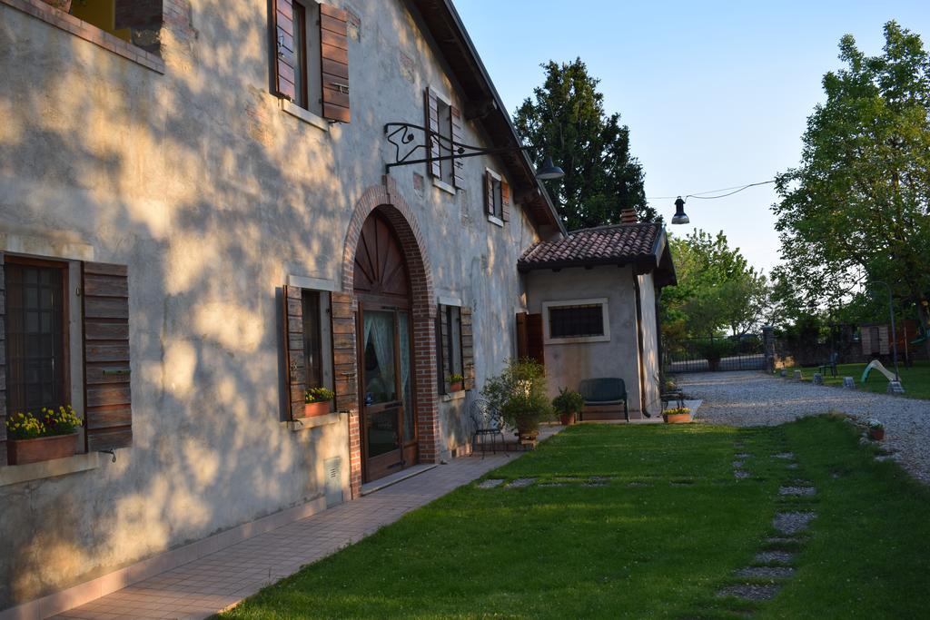 Agriturismo Fior Di Pesco Sommacampagna Exterior photo