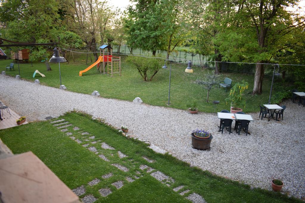 Agriturismo Fior Di Pesco Sommacampagna Exterior photo