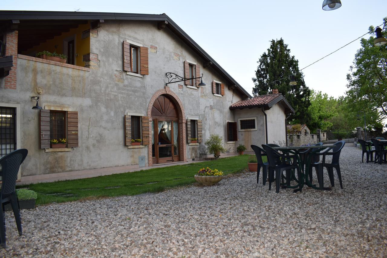 Agriturismo Fior Di Pesco Sommacampagna Exterior photo